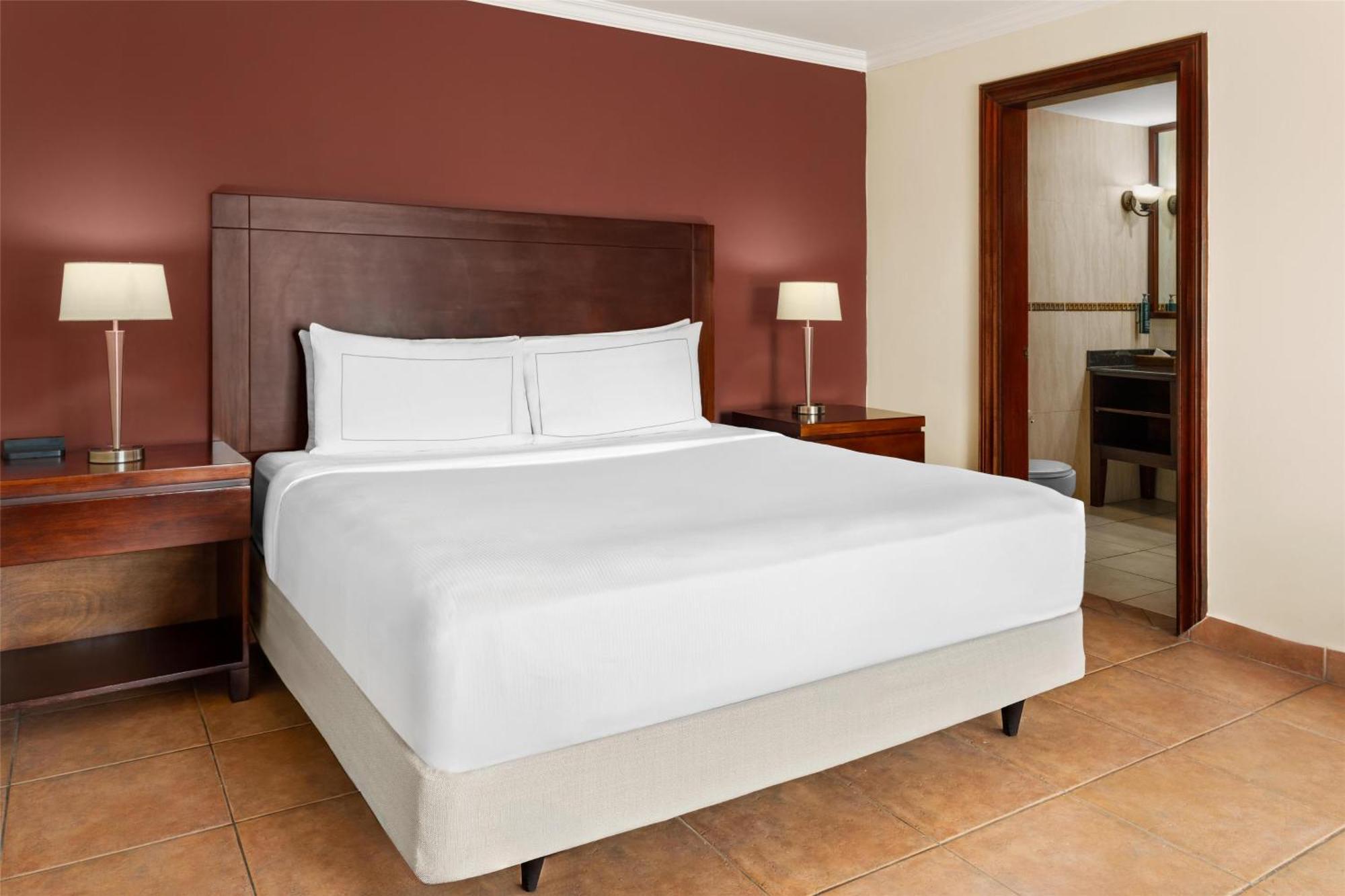 Hilton Cariari Doubletree - Costa Rica Hotel 5*
