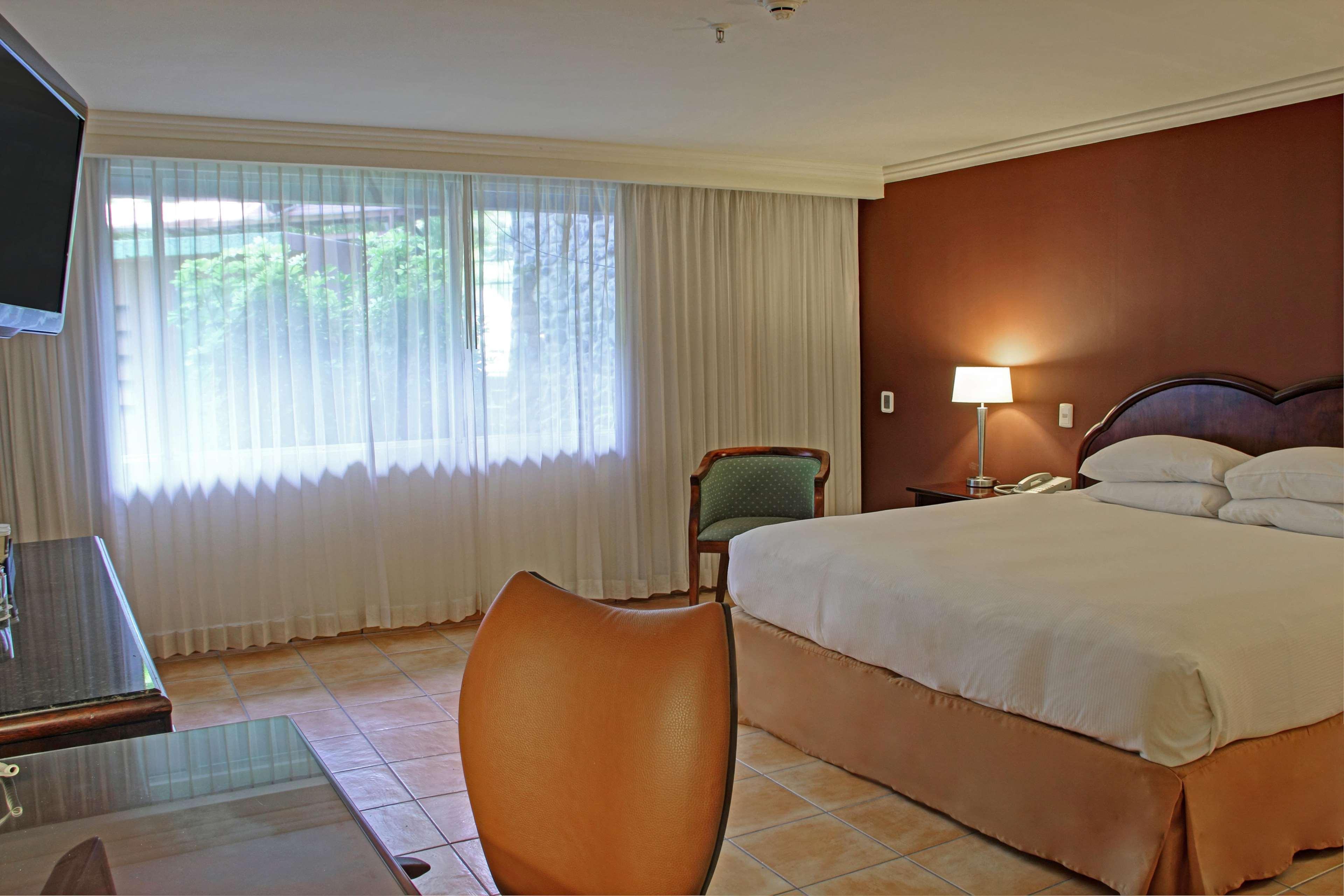 Hilton Cariari Doubletree - Costa Rica Hotel
